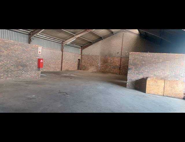 Industrial property to rent in ANDERBOLT